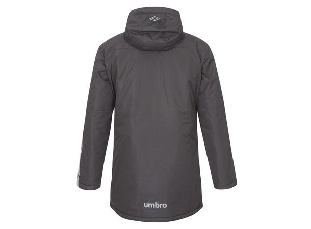 UMBRO UX Elite Team Jacket Sort M Funksjonell lang vattert klubbjakke 