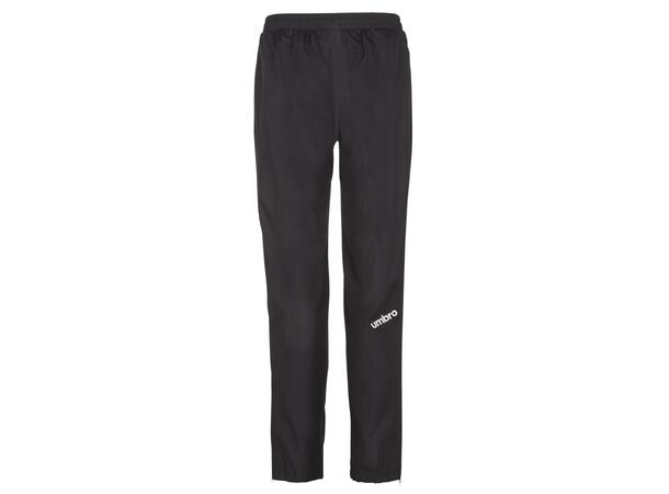 UMBRO Core Woven Pant Sort XS Lett bukse i microfiber 