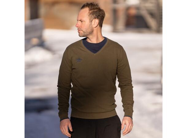 UMBRO Philip Knitted V-neck Grønn S Tynn, finstrikket fritidsgenser 