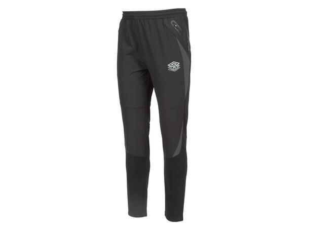 UMBRO Pro Tr Elite Hybrid Pant Sort S Treningsbukse med vindtett stoff i front 