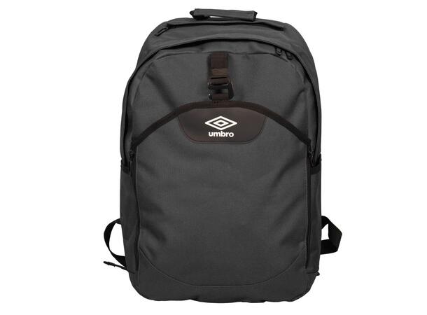 UMBRO Club Backpack Sort 45L Ryggsekk med ballnett 45L 