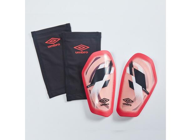 UMBRO Neo Pro Tecta Guard Sleeve Rosa S Leggskinn med strømpe som har lomme 
