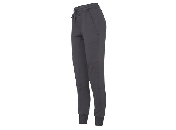 UMBRO Core Tech Pant W 19 Sort 34 Treningsbukse poly-tech 