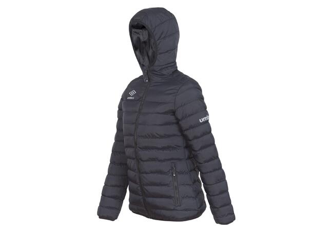 UMBRO Core Isopad Jacket W Sort 34 Vattert jakke med hette til dame 