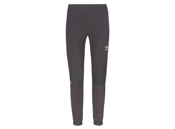 UMBRO UX Elite Hybrid Pant Sort XS Treningsbukse, vannavvisende forside lår 