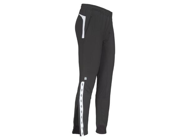 UMBRO UX Elite Pant SlimJ Sort/Hvit 116 Treningsbukse i smal passform 
